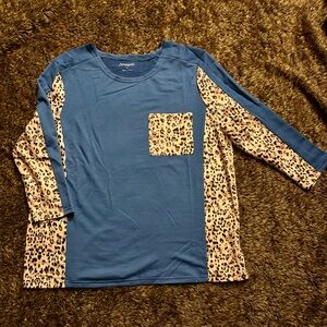 NWOT Blue and Leopard Print Top Women’s Large